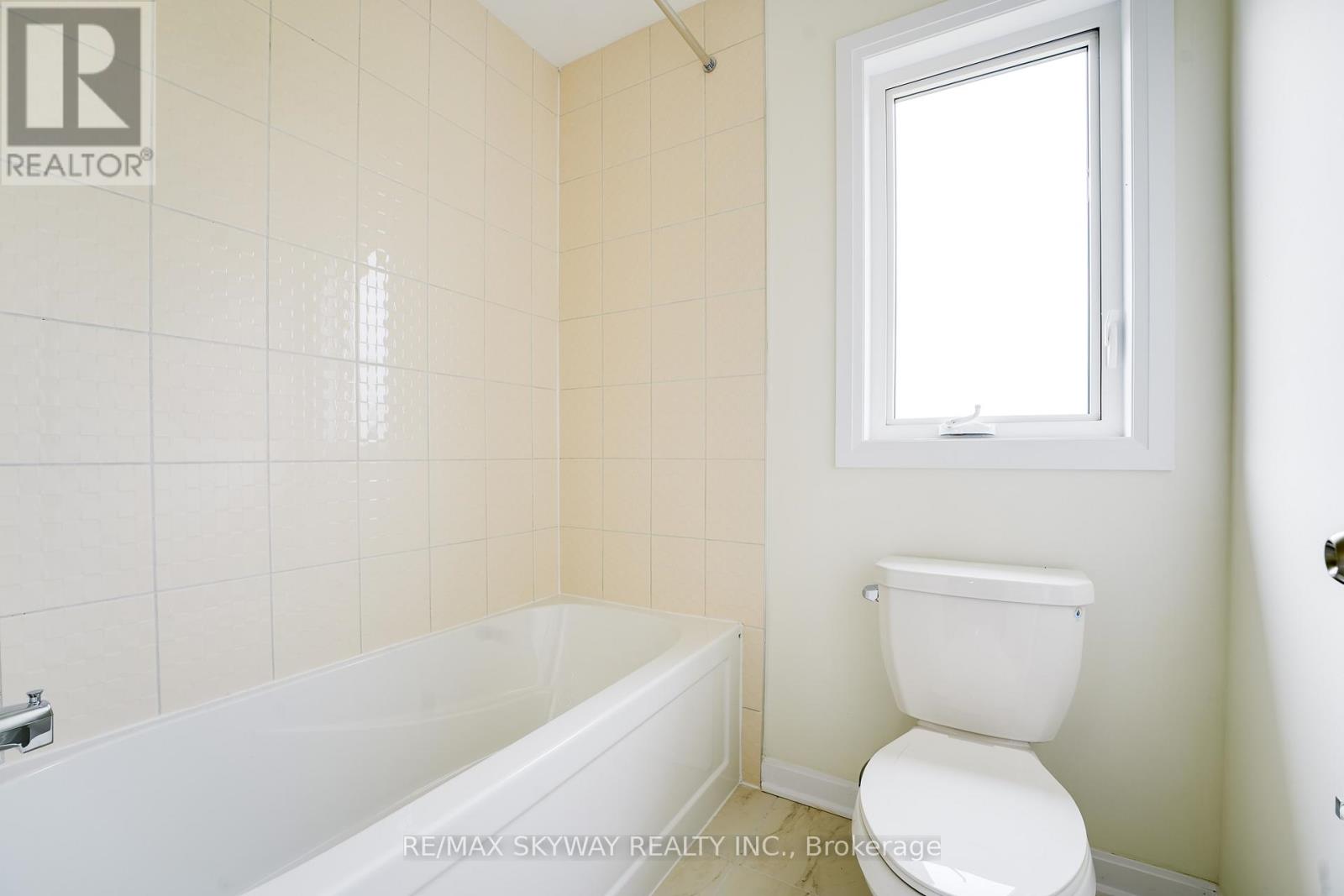 76 Golf Links Drive, Loyalist, Ontario  K0H 0B4 - Photo 26 - X12437293