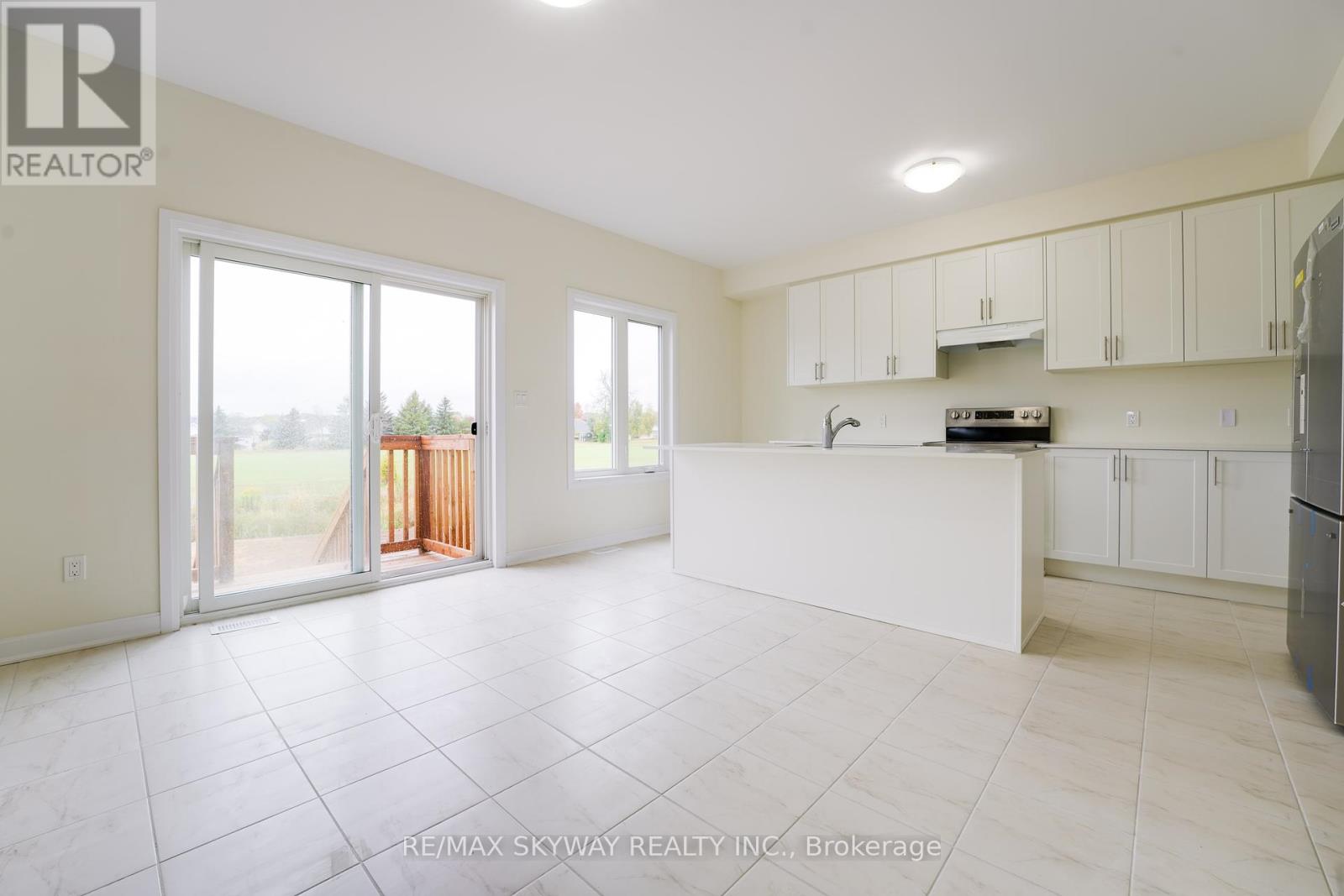 76 Golf Links Drive, Loyalist, Ontario  K0H 0B4 - Photo 33 - X12437293