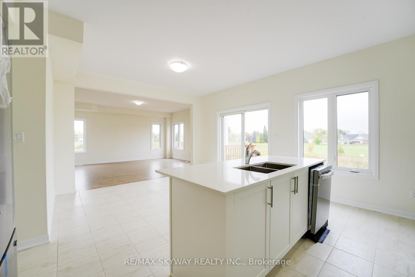 76 Golf Links Drive, Loyalist, Ontario  K0H 0B4 - Photo 34 - X12437293