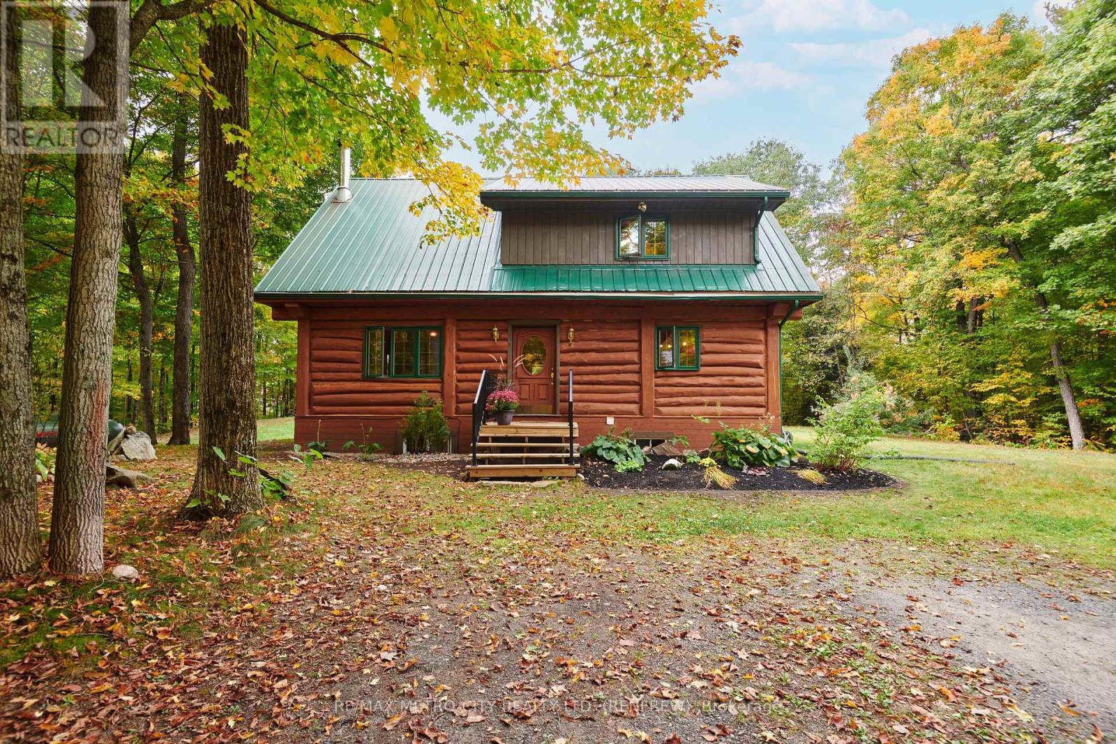 109 Scharf Lane, Greater Madawaska, Ontario  K0J 1H0 - Photo 2 - X12437537