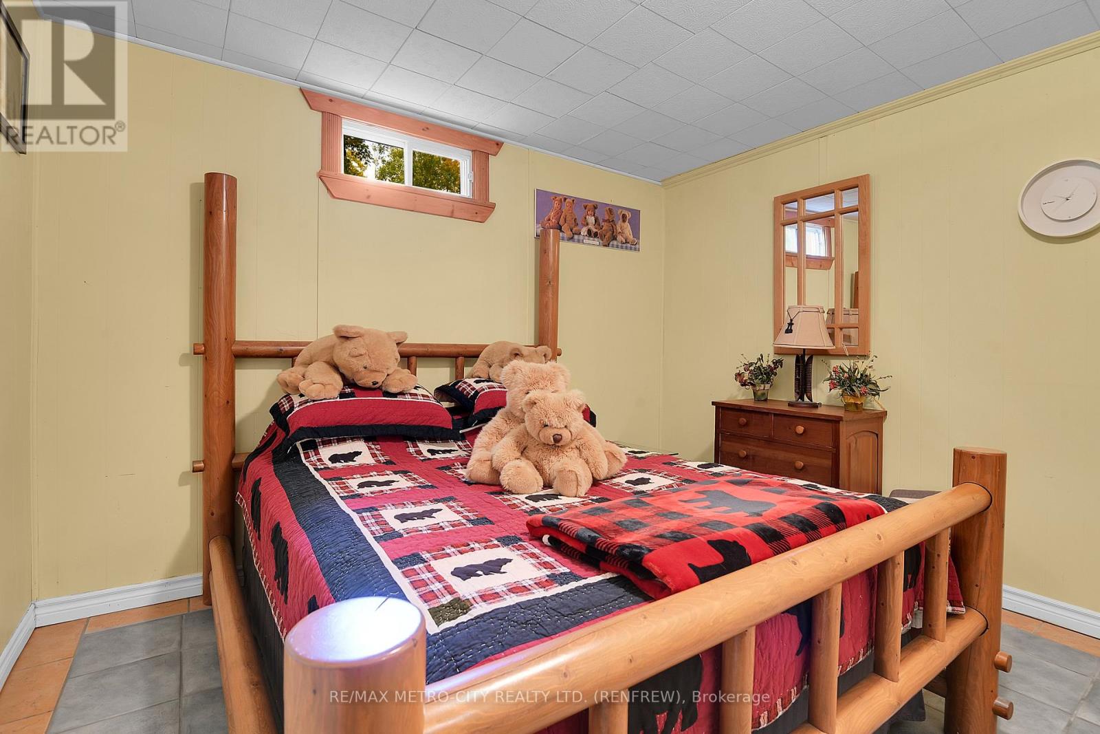 109 Scharf Lane, Greater Madawaska, Ontario  K0J 1H0 - Photo 25 - X12437537