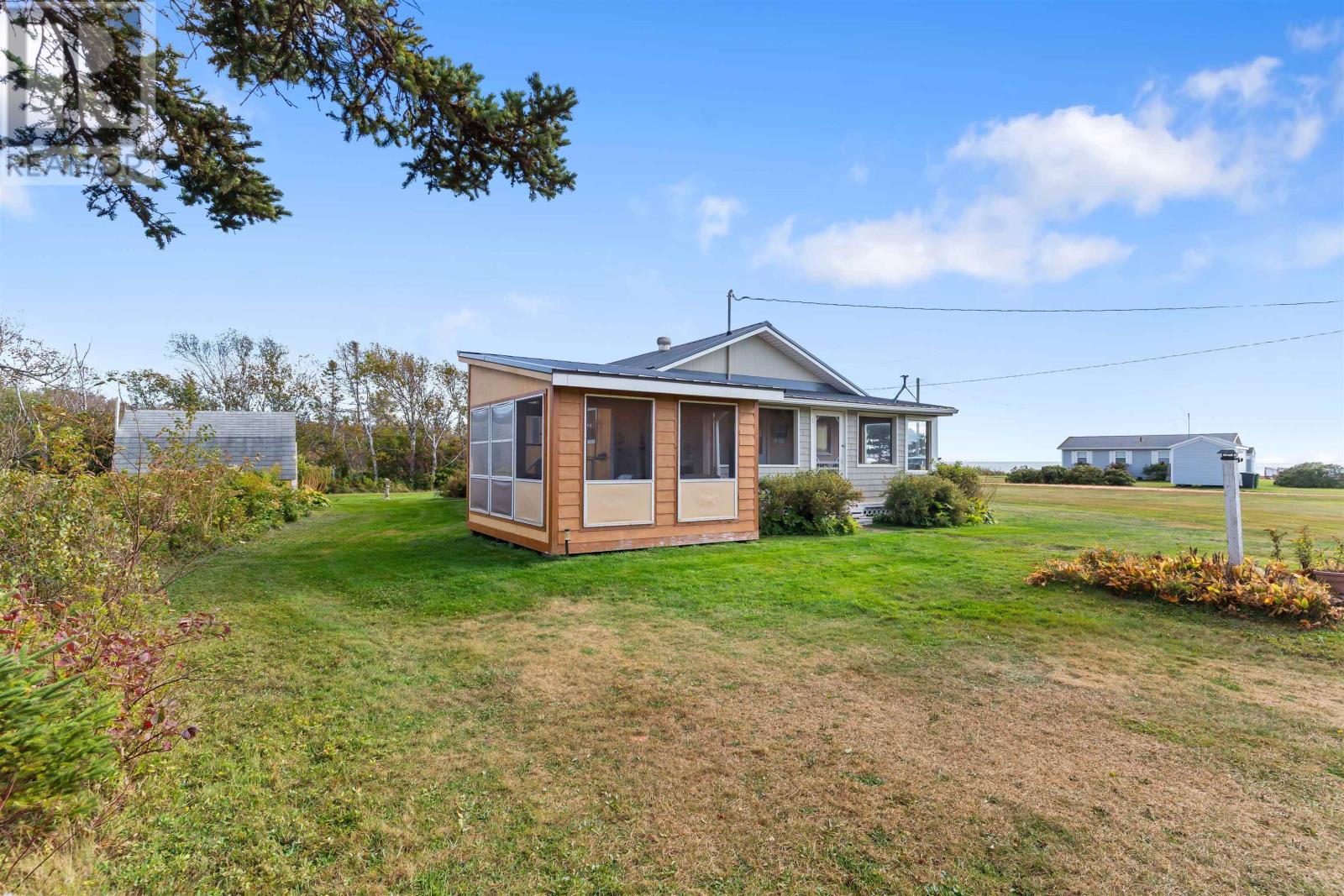57 Hummingbird Crescent, Fernwood, Prince Edward Island  C0B 1C0 - Photo 3 - 202524705