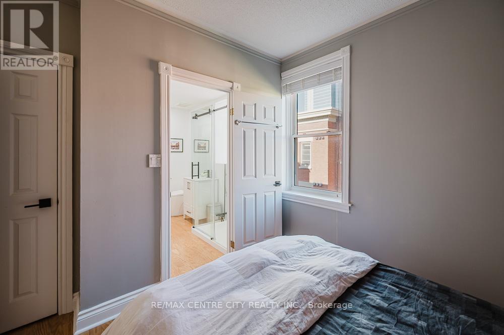 401 - 280 Queens Avenue S, London East, Ontario  N6B 1X3 - Photo 24 - X12307000
