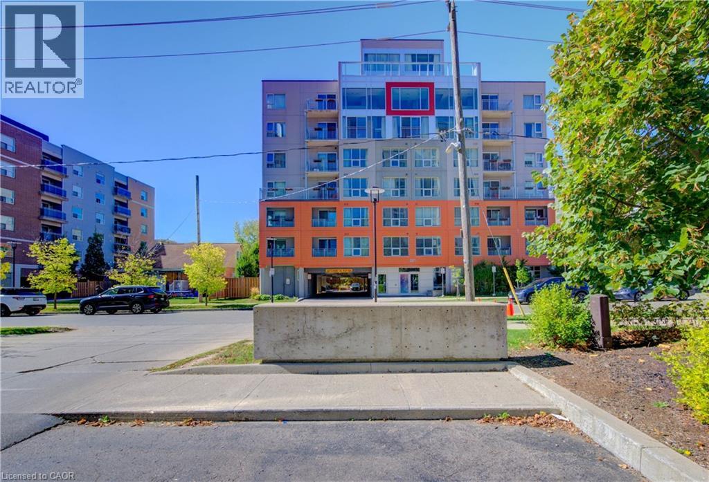 321 Spruce Street Unit# 102, Waterloo, Ontario  N2G 0G4 - Photo 2 - 40774777