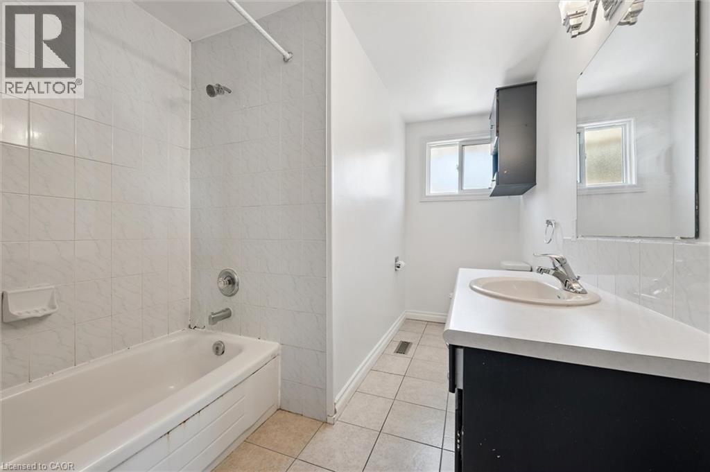 1470 Queens Boulevard, Kitchener, Ontario  N2M 1E2 - Photo 19 - 40774633