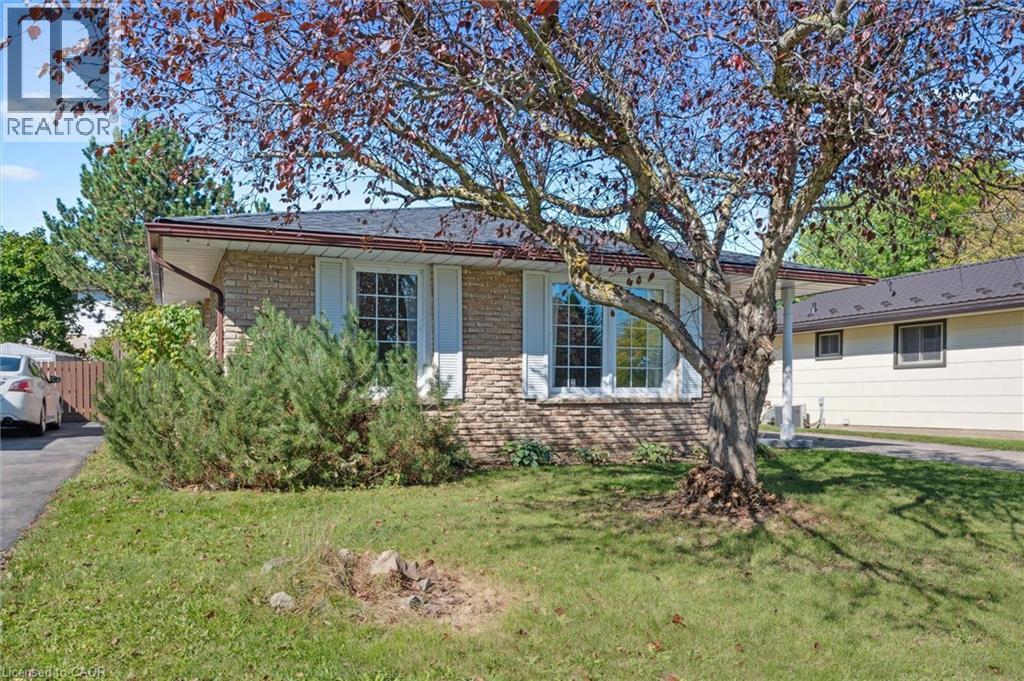 1470 Queens Boulevard, Kitchener, Ontario  N2M 1E2 - Photo 3 - 40774633