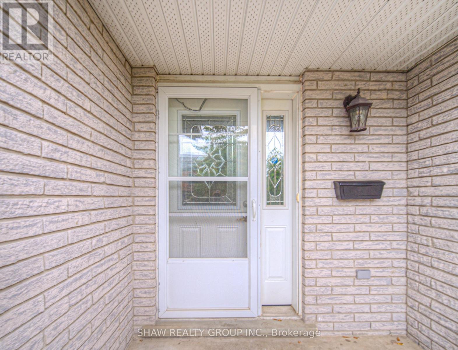 270 Dolph Street N, Cambridge, Ontario  N3H 2A7 - Photo 3 - X12437332