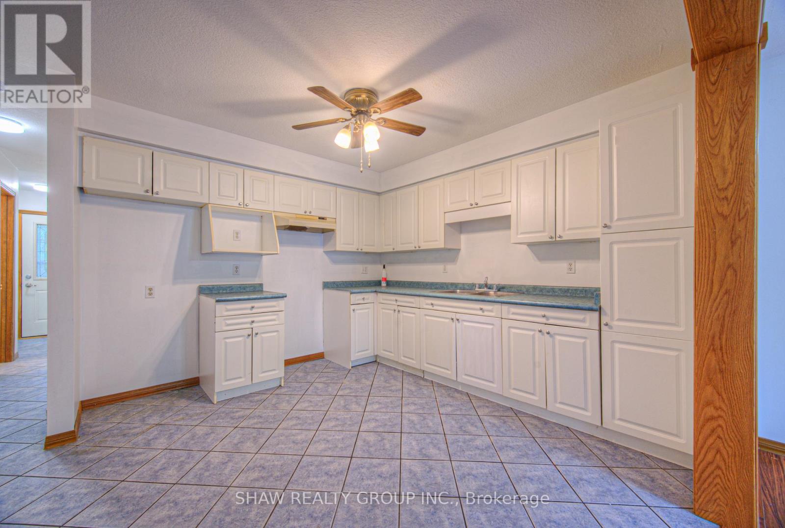 270 Dolph Street N, Cambridge, Ontario  N3H 2A7 - Photo 9 - X12437332