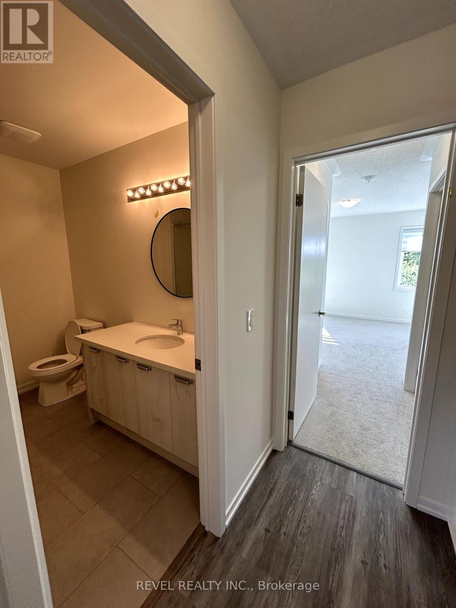 25 Radium Lane, Cambridge, Ontario  N1P 1H1 - Photo 11 - X12437335