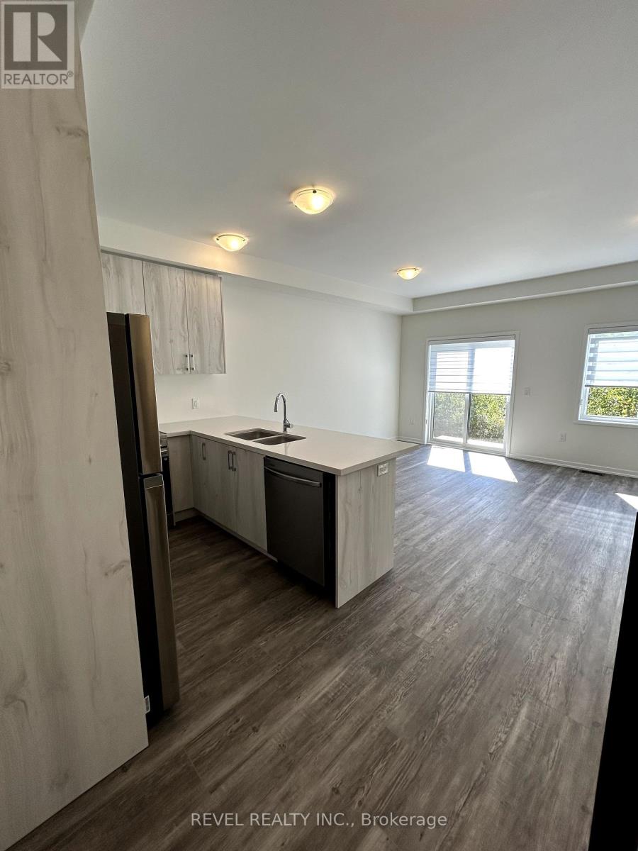 25 Radium Lane, Cambridge, Ontario  N1P 1H1 - Photo 4 - X12437335