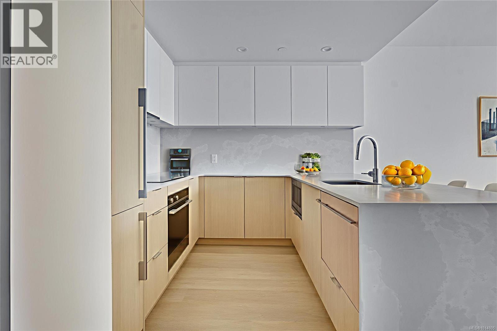 801 1100 Yates St, Victoria, British Columbia  V8V 0H5 - Photo 6 - 1014805