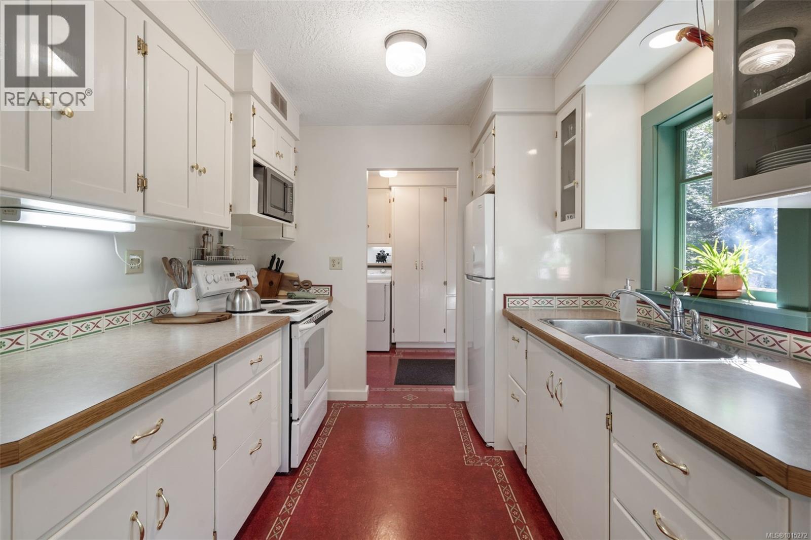 2295 King Rd, Sooke, British Columbia  V9Z 0K7 - Photo 14 - 1015272