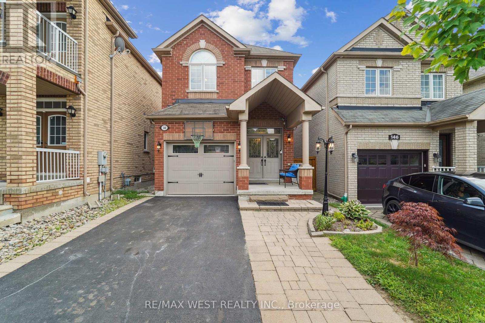 148 CHAYNA CRESCENT, Vaughan, Ontario