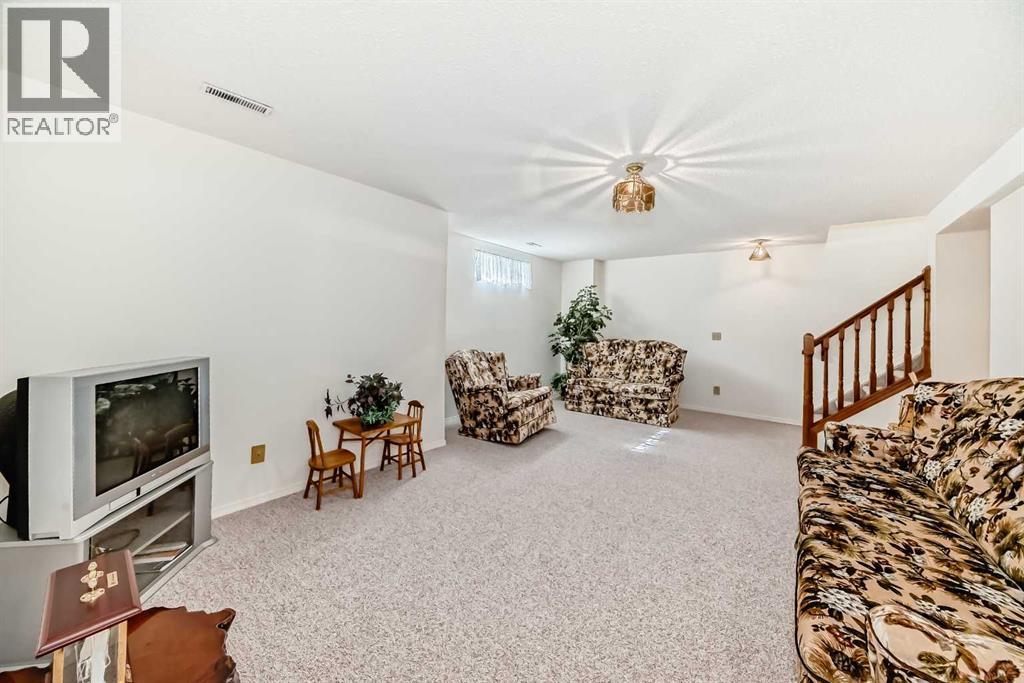 44 Hawkside Park Nw, Calgary, Alberta  T3G 2W4 - Photo 35 - A2257658