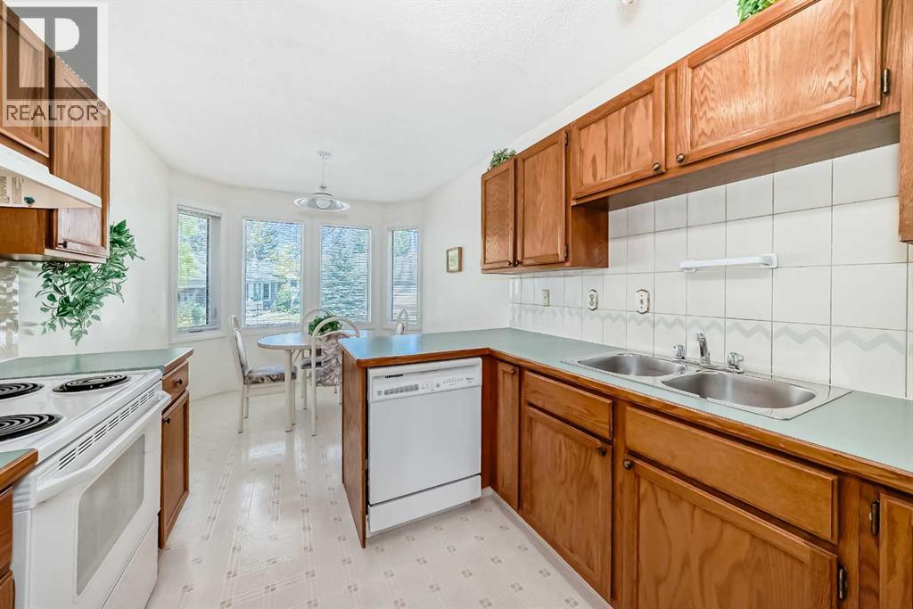 44 Hawkside Park Nw, Calgary, Alberta  T3G 2W4 - Photo 6 - A2257658
