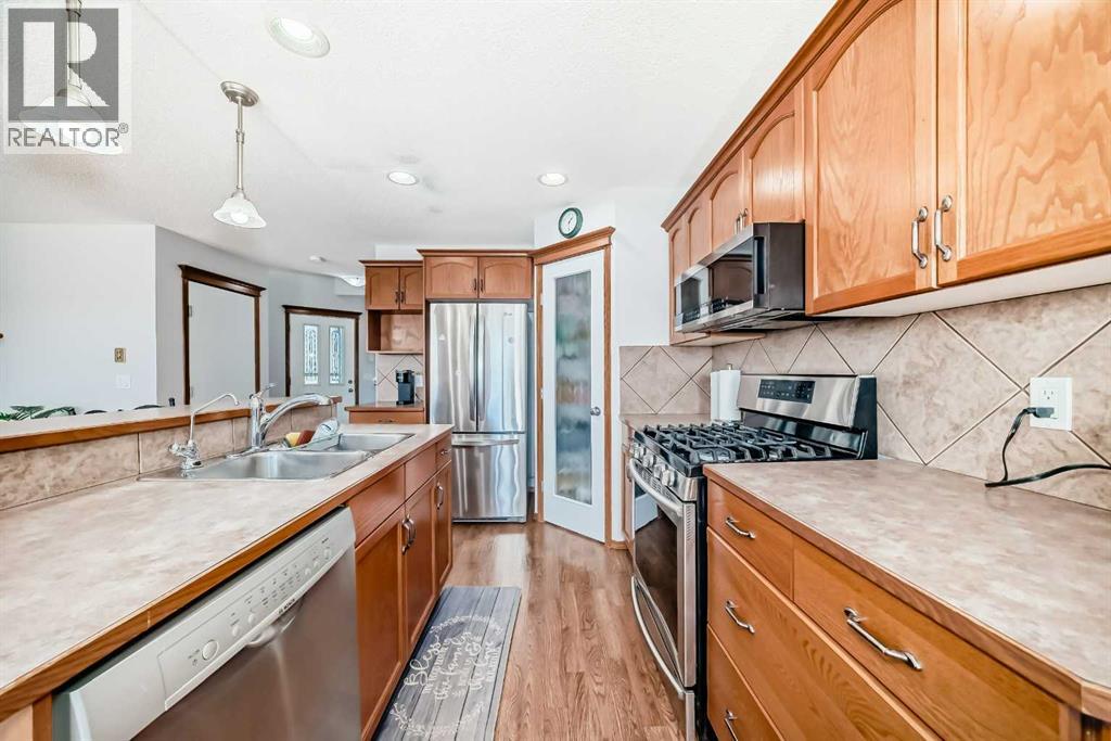 53 Evansford Grove Nw, Calgary, Alberta  T3P 1G7 - Photo 5 - A2258855