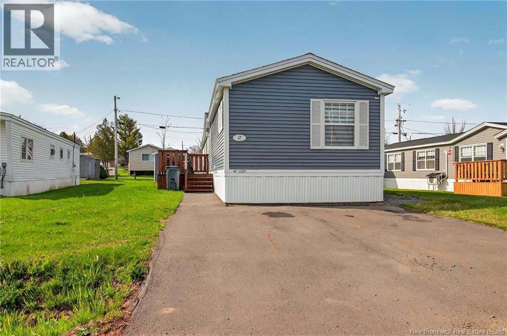 57 Blossom, Riverview, New Brunswick  E1B 4Y7 - Photo 4 - NB127733
