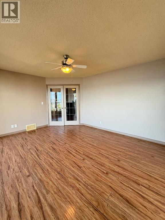 81 Peace River Avenue, Joussard, Alberta  T0G 1J0 - Photo 12 - A2259965