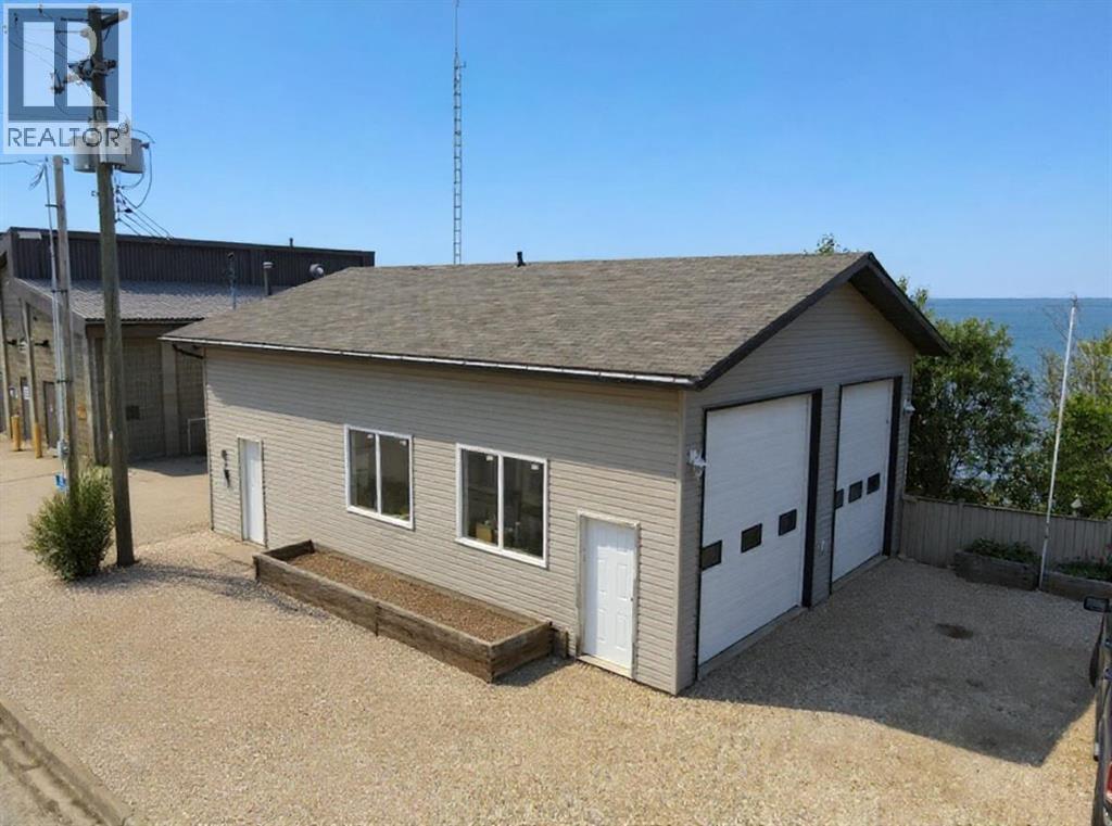 81 Peace River Avenue, Joussard, Alberta  T0G 1J0 - Photo 2 - A2259965