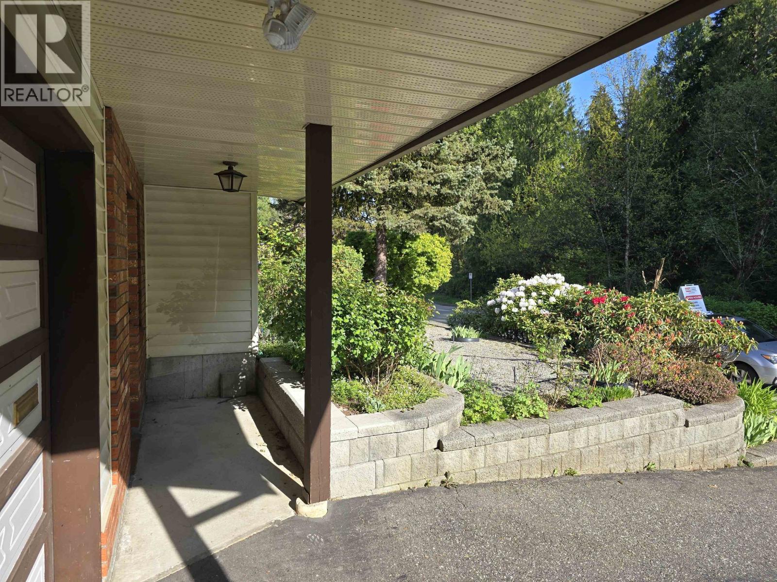 1273 Lynwood Avenue, Port Coquitlam, British Columbia  V3B 6H1 - Photo 5 - R3049859