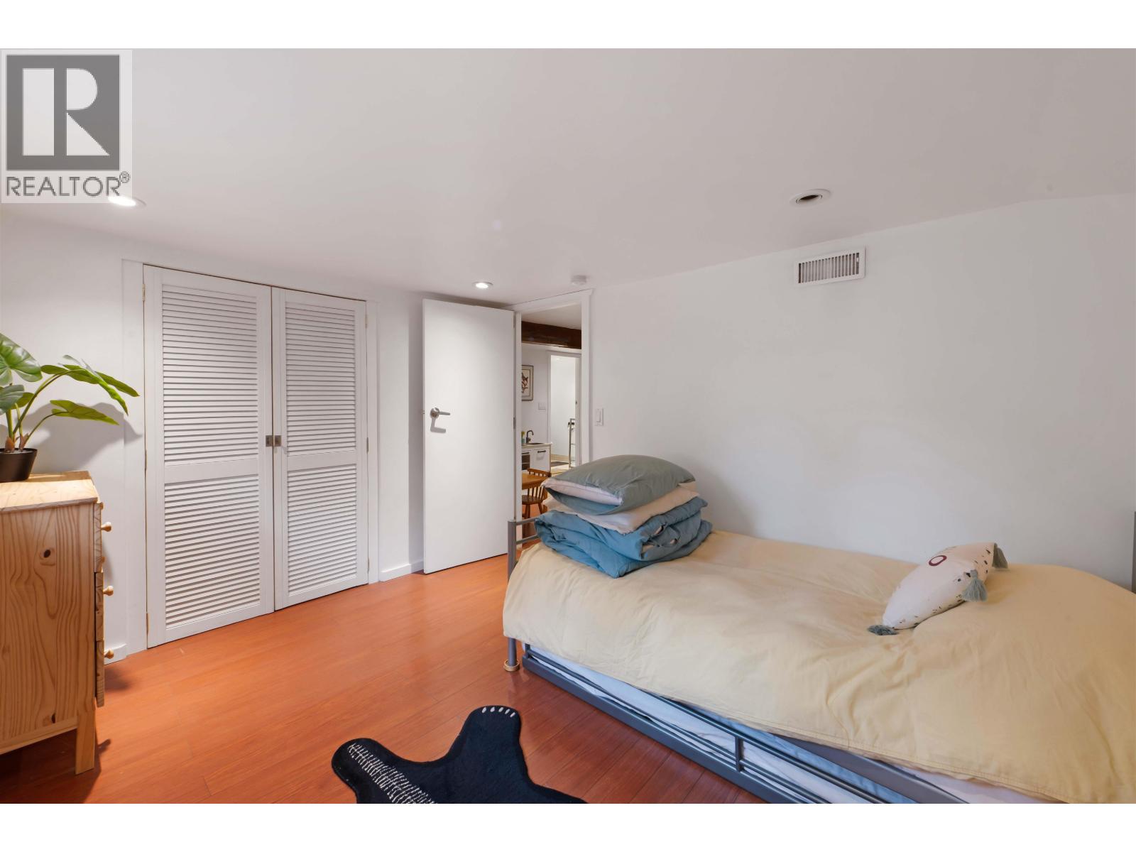 2677 Triumph Street, Vancouver, British Columbia  V5K 1T1 - Photo 25 - R3053154