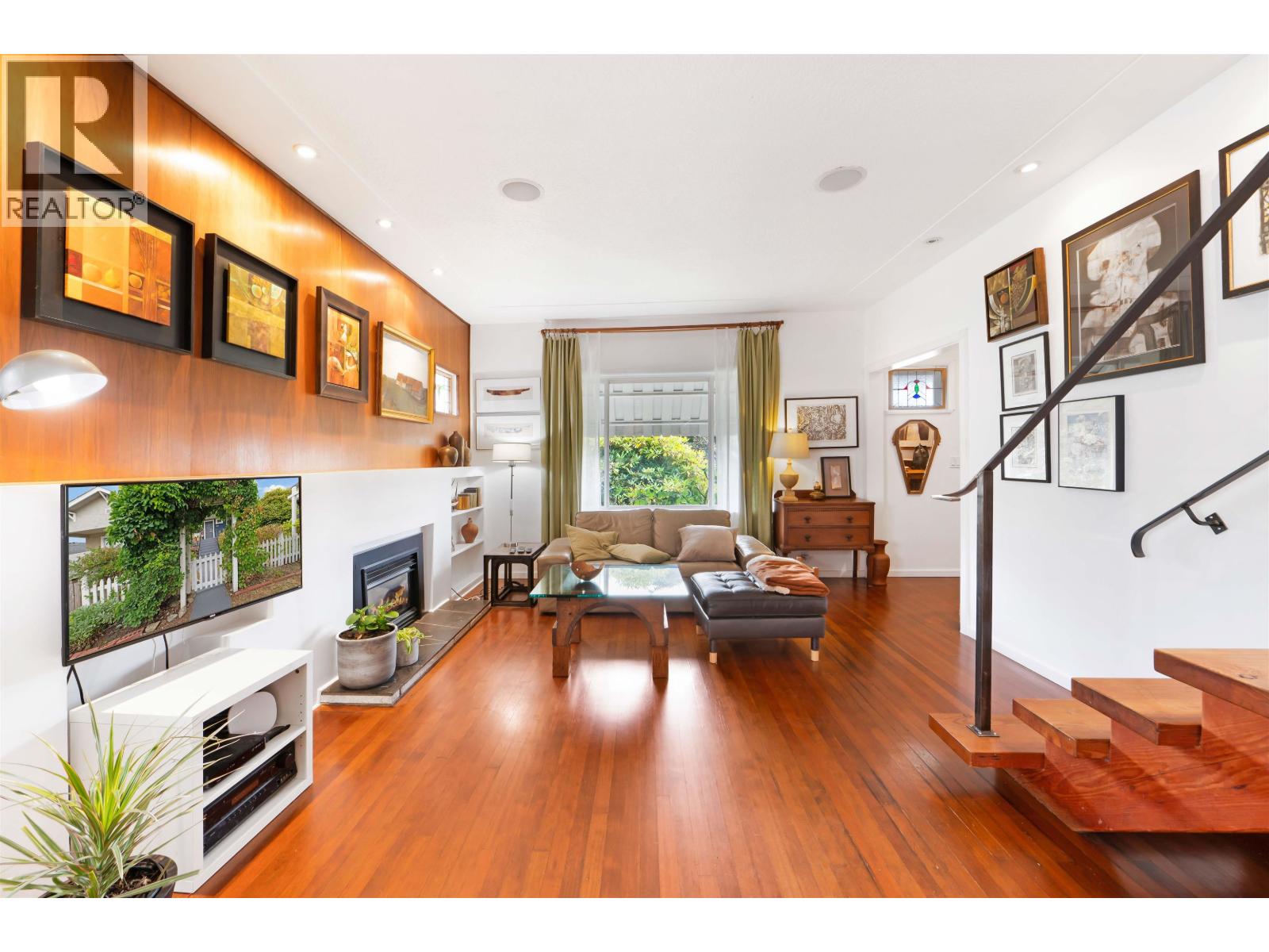 2677 Triumph Street, Vancouver, British Columbia  V5K 1T1 - Photo 4 - R3053154