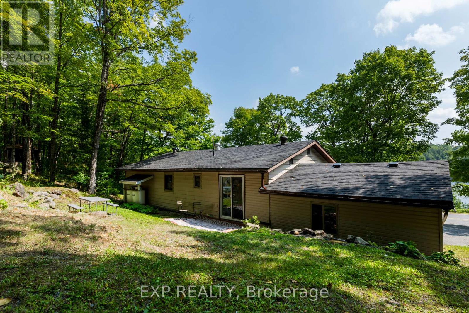 1867 Fraserburg Road, Bracebridge, Ontario  P1L 1X3 - Photo 30 - X12339508