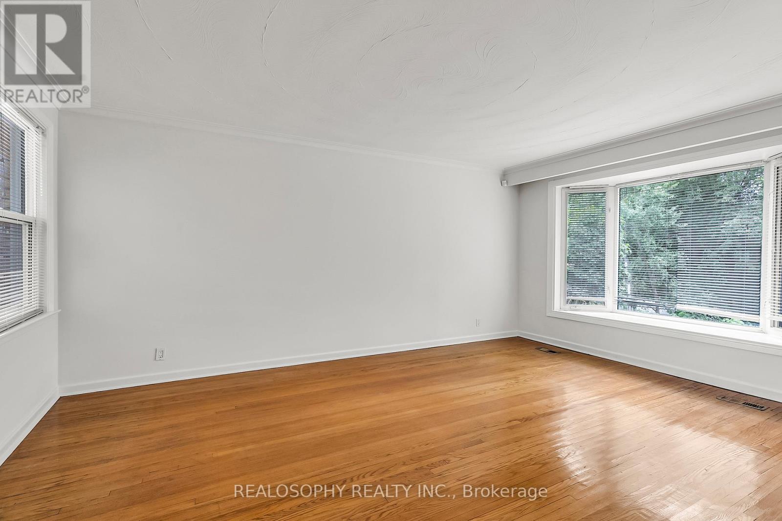 133 Birkdale Road, Toronto, Ontario  M1P 3R7 - Photo 8 - E12403398