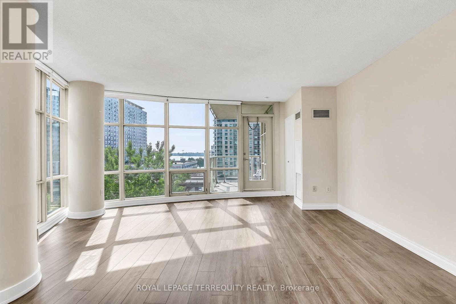 709 - 35 MARINER TERRACE, Toronto, Ontario