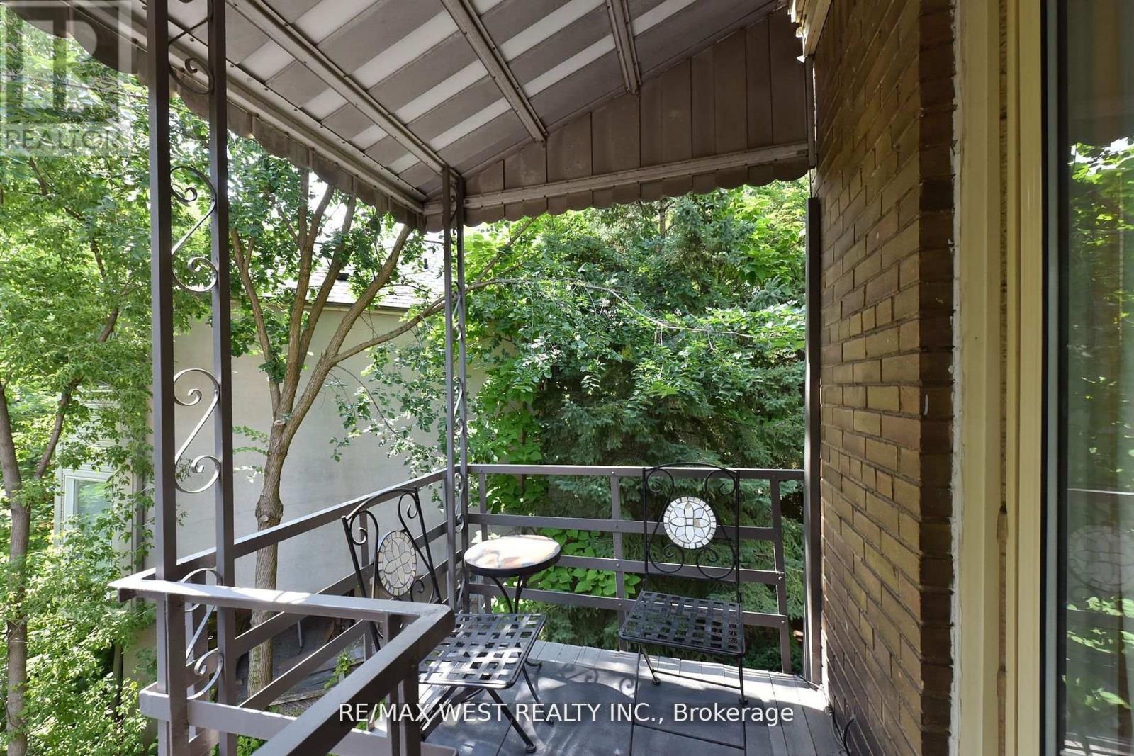 2nd Flr - 7 Otter Crescent, Toronto, Ontario  M5N 2W1 - Photo 23 - C12432962