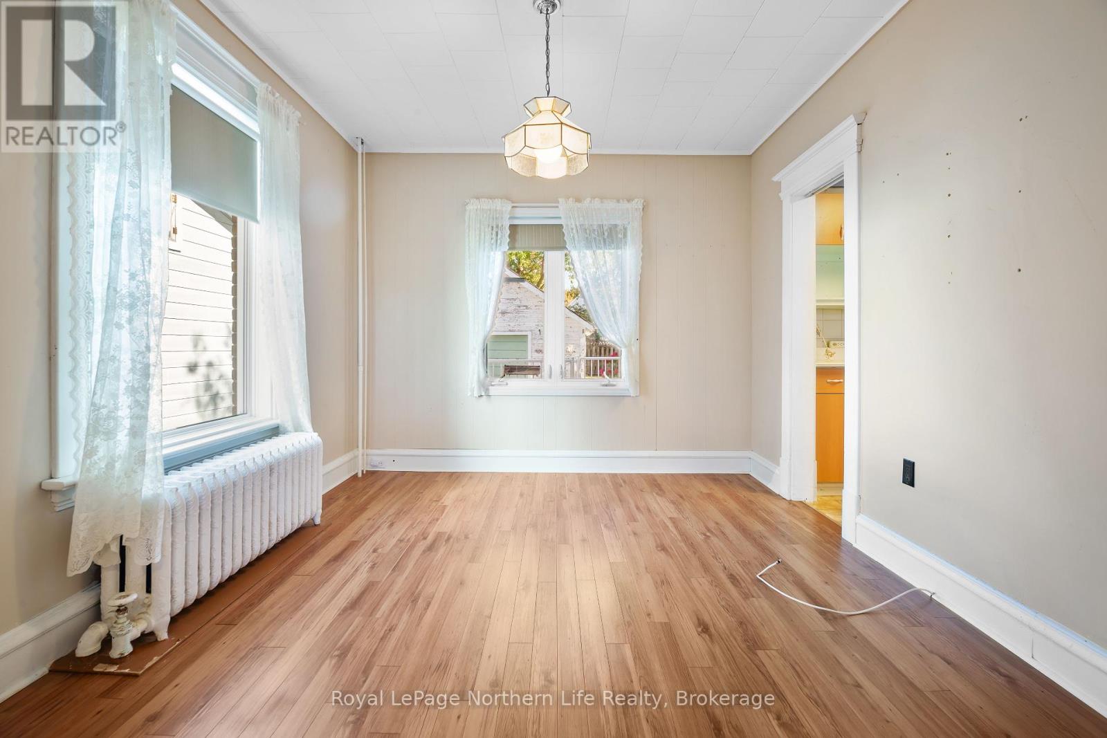 986 Main Street, North Bay, Ontario  P1B 2W1 - Photo 12 - X12437553