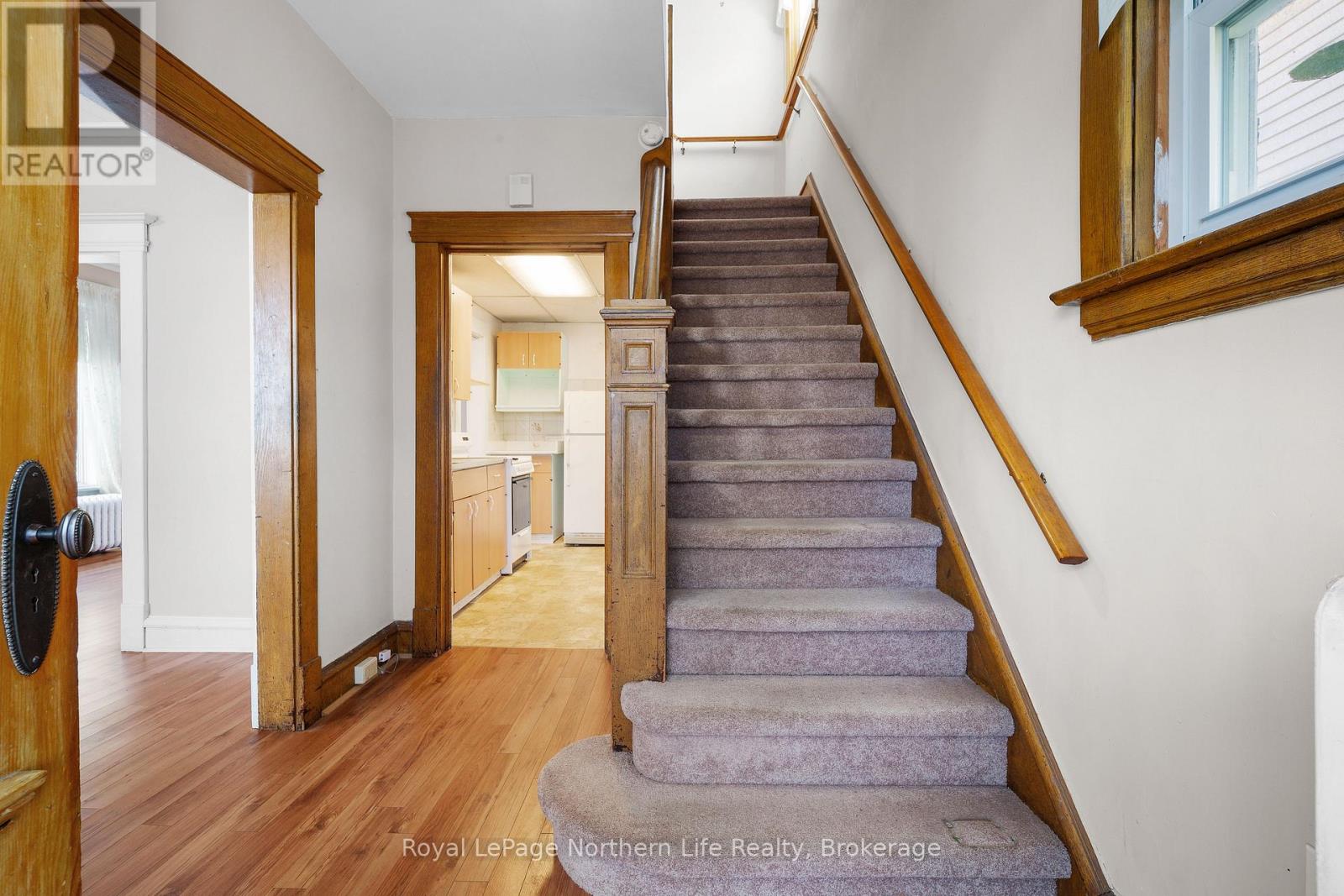 986 Main Street, North Bay, Ontario  P1B 2W1 - Photo 19 - X12437553