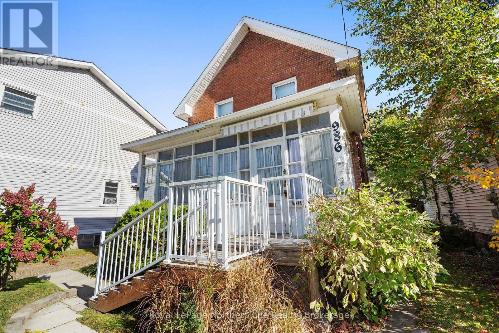986 Main Street, North Bay, Ontario  P1B 2W1 - Photo 3 - X12437553
