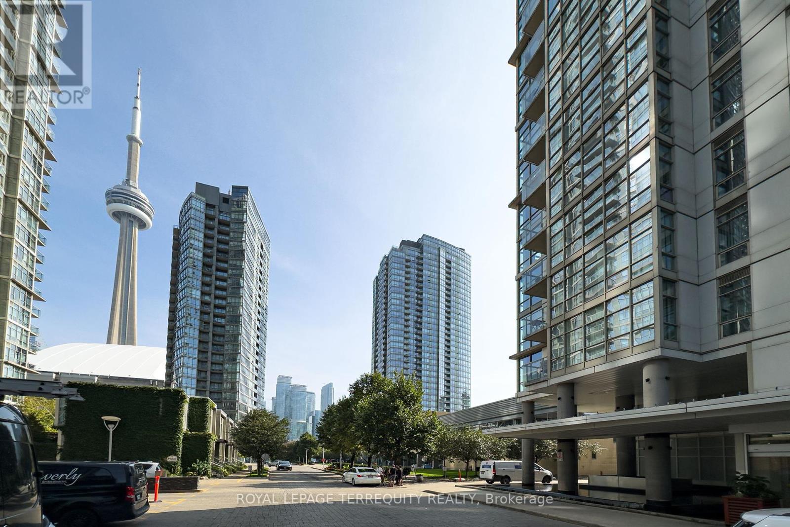 709 - 35 Mariner Terrace, Toronto, Ontario  M5V 3V9 - Photo 45 - C12424748