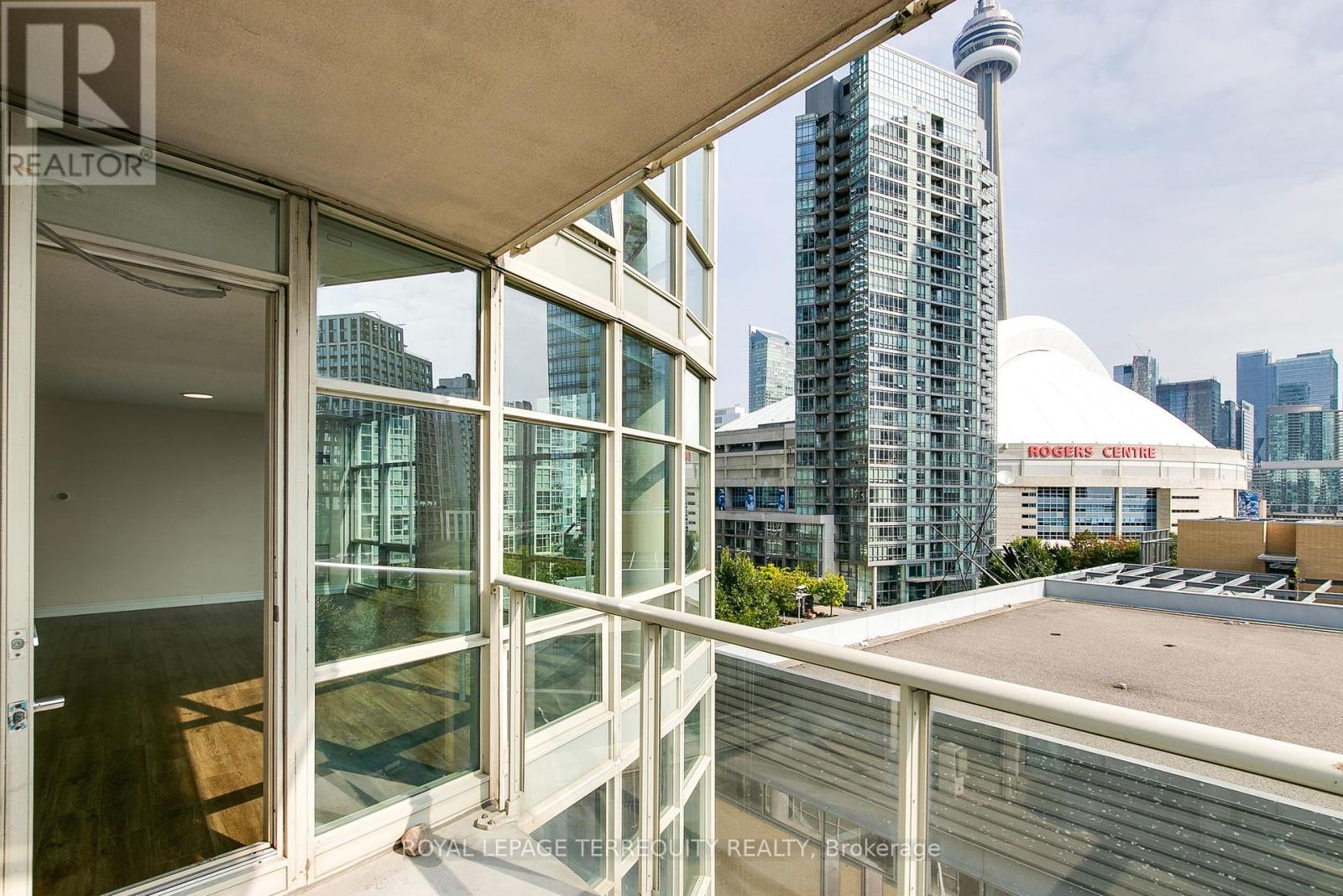 709 - 35 Mariner Terrace, Toronto, Ontario  M5V 3V9 - Photo 30 - C12424748