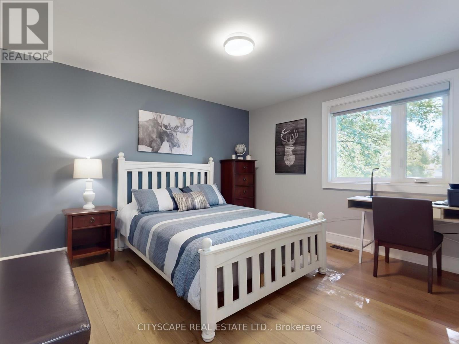 2585 Kenna Court, Mississauga, Ontario  L5K 2K4 - Photo 22 - W12433849
