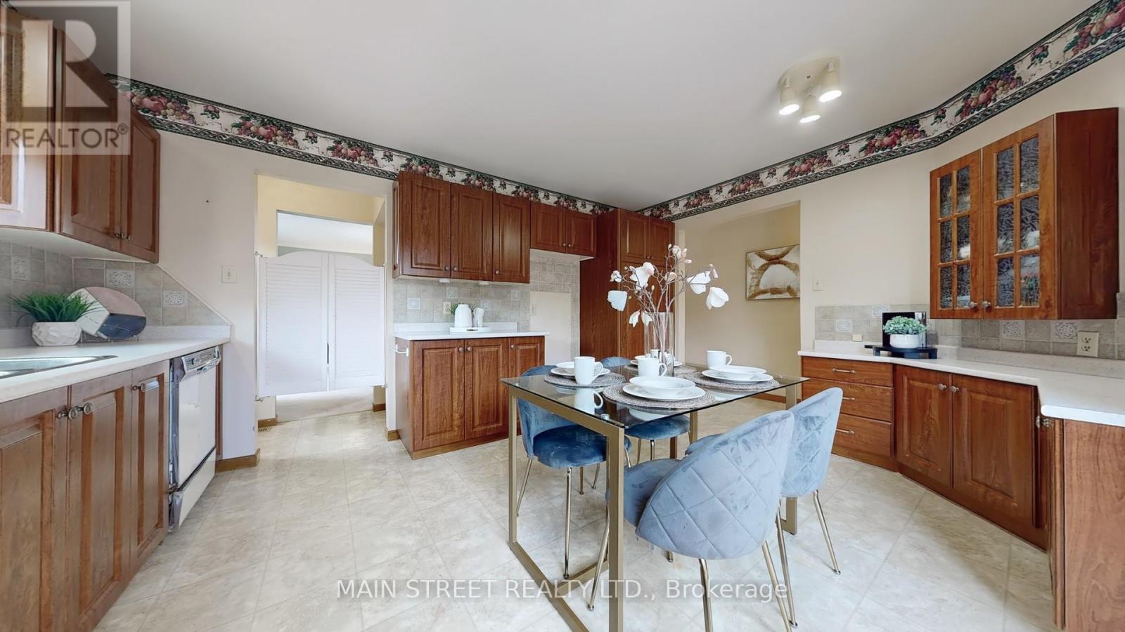15 Windor Court, Brock, Ontario  L0E 1E0 - Photo 7 - N12436996