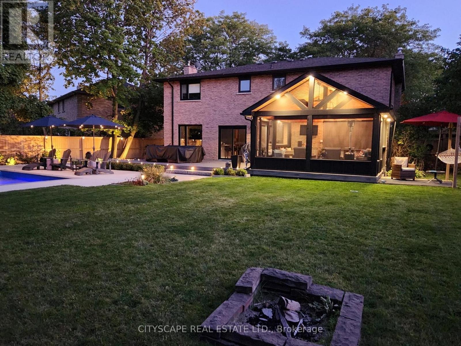 2585 Kenna Court, Mississauga, Ontario  L5K 2K4 - Photo 44 - W12433849