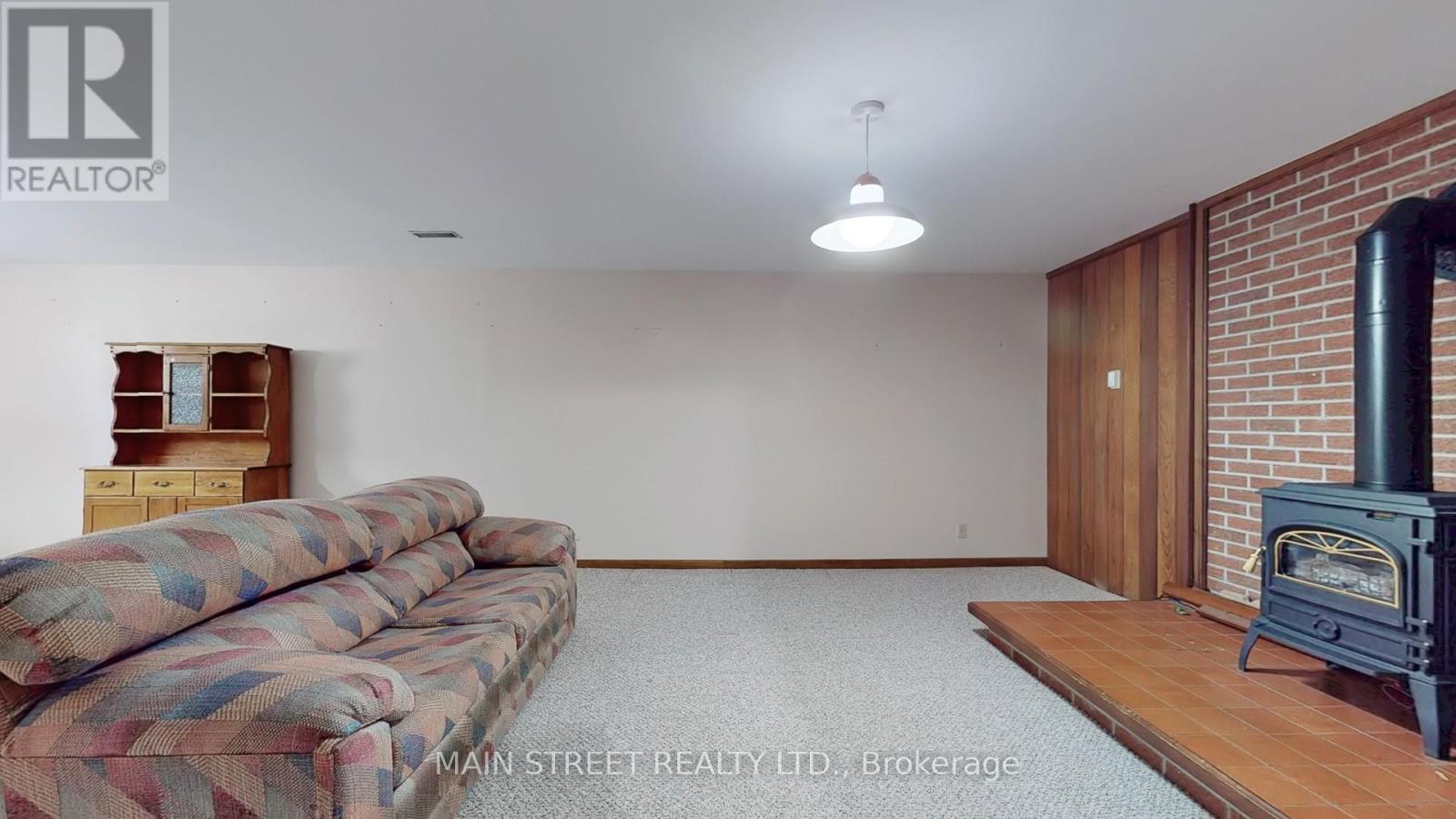 15 Windor Court, Brock, Ontario  L0E 1E0 - Photo 19 - N12436996
