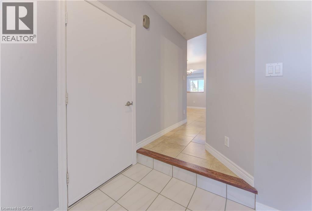 499 Oakvale Drive Unit# 6, Waterloo, Ontario  N2T 2G6 - Photo 4 - 40773151