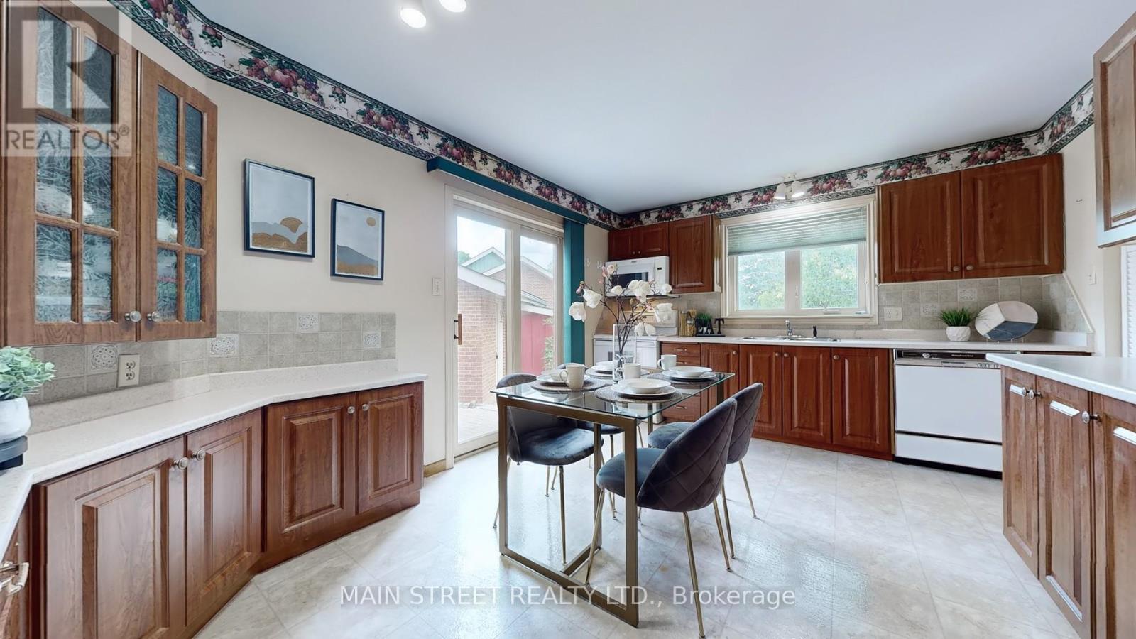 15 Windor Court, Brock, Ontario  L0E 1E0 - Photo 6 - N12436996