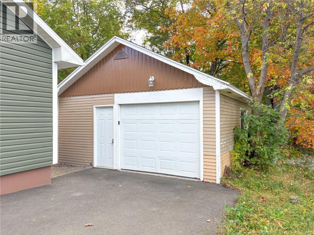 153 Elm Street, Woodstock, New Brunswick  E7M 1R7 - Photo 3 - NB127550