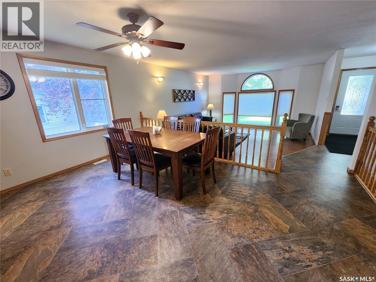 514 1st Avenue E, Lampman, Saskatchewan  S0C 1N0 - Photo 7 - SK019310