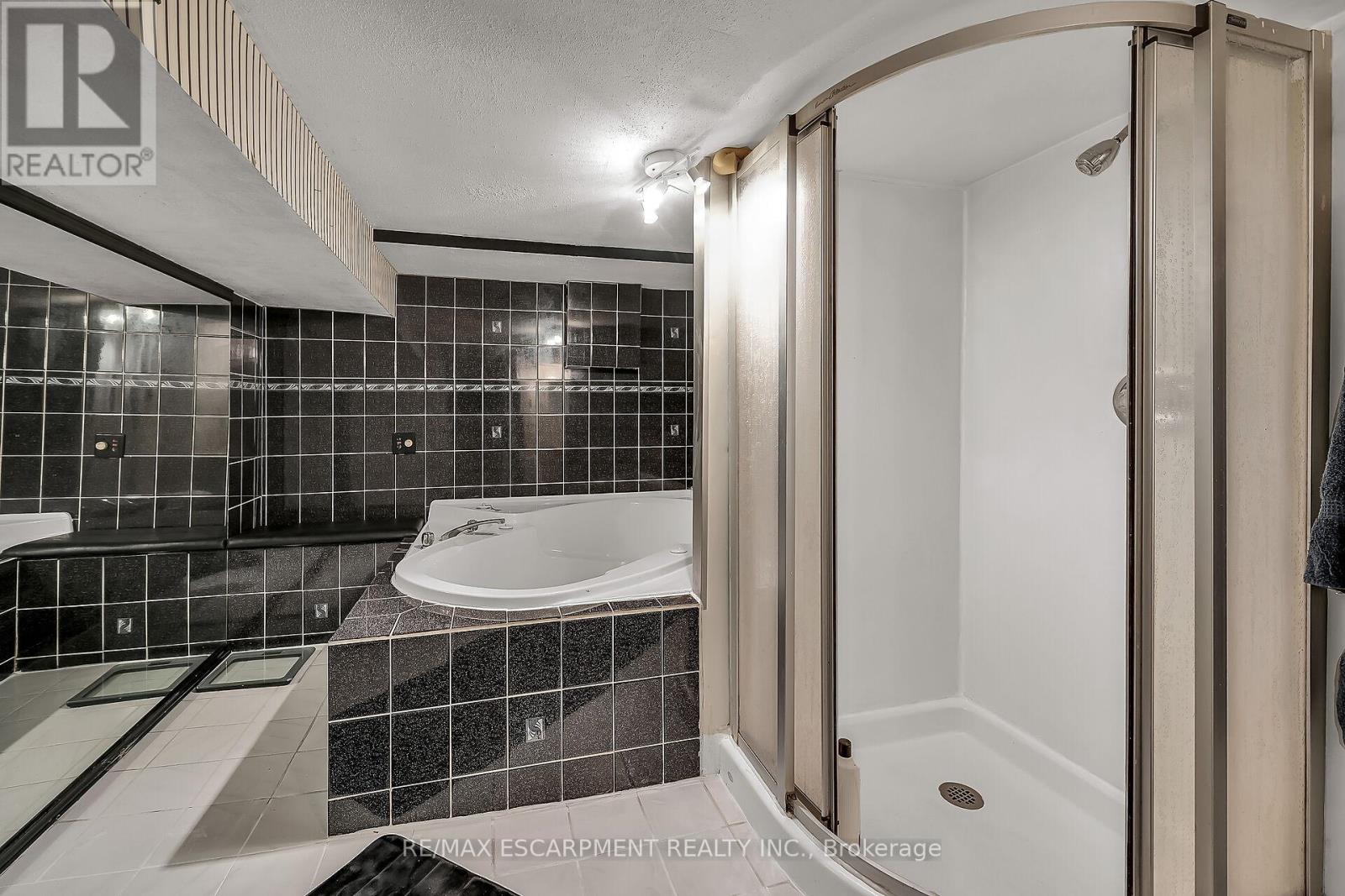 126 Cumberland Avenue, Hamilton, Ontario  L8M 1Z3 - Photo 10 - X12429613
