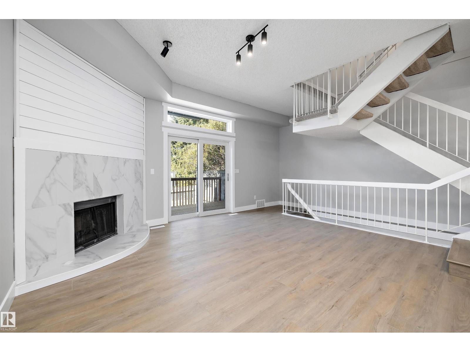 Property at 1511 LAKESIDE GR image 4