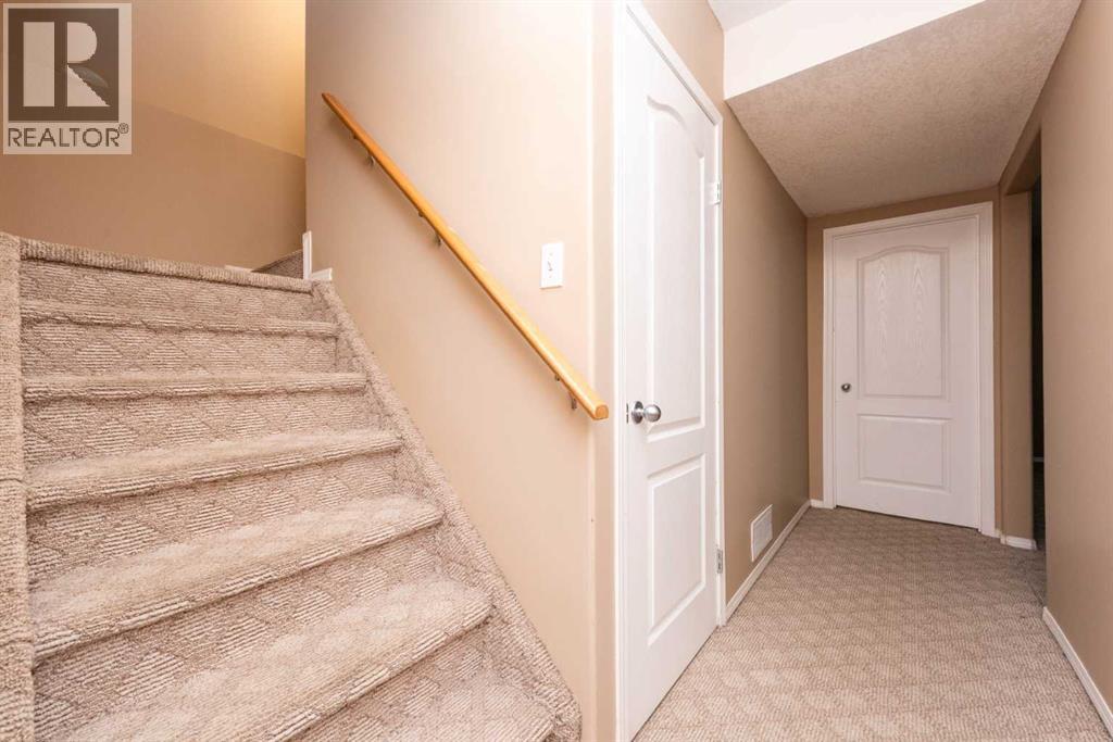 17 Royal Birkdale Crescent Nw, Calgary, Alberta  T3G 5R4 - Photo 28 - A2261089