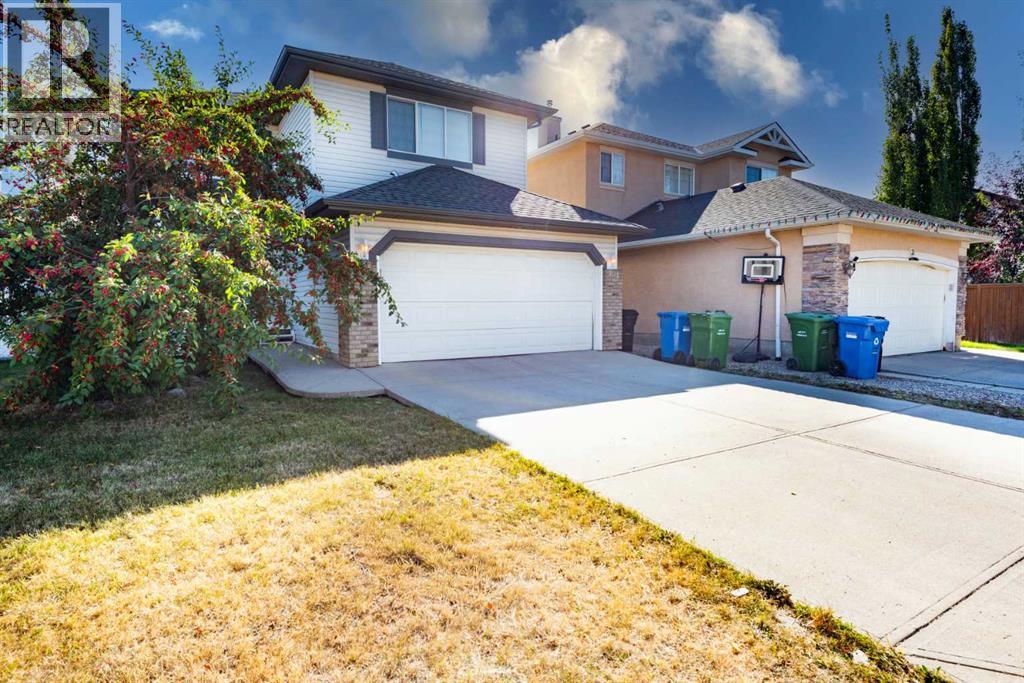17 Royal Birkdale Crescent Nw, Calgary, Alberta  T3G 5R4 - Photo 2 - A2261089
