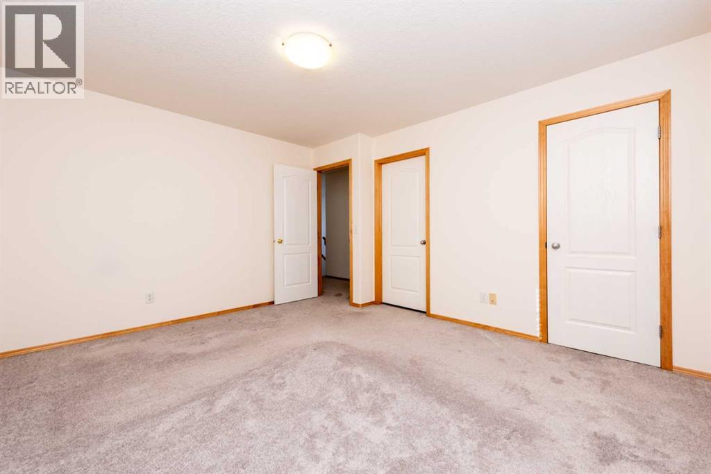 17 Royal Birkdale Crescent Nw, Calgary, Alberta  T3G 5R4 - Photo 24 - A2261089