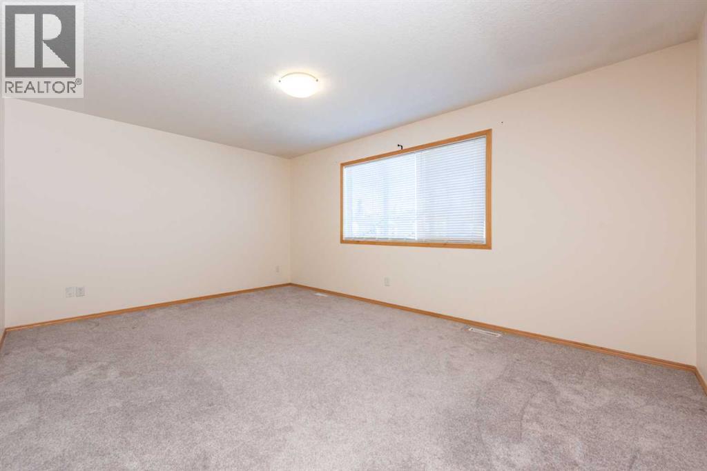17 Royal Birkdale Crescent Nw, Calgary, Alberta  T3G 5R4 - Photo 16 - A2261089