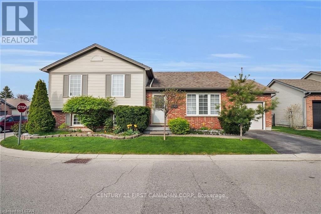 44 - 335 Lighthouse Road, London South, Ontario  N6M 1J8 - Photo 3 - X12437572
